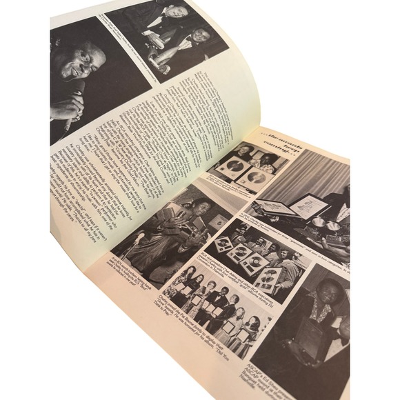 Vintage 1982 Charley Pride Souvenir Tour Program Book Music Memorabilia - Picture 4 of 9